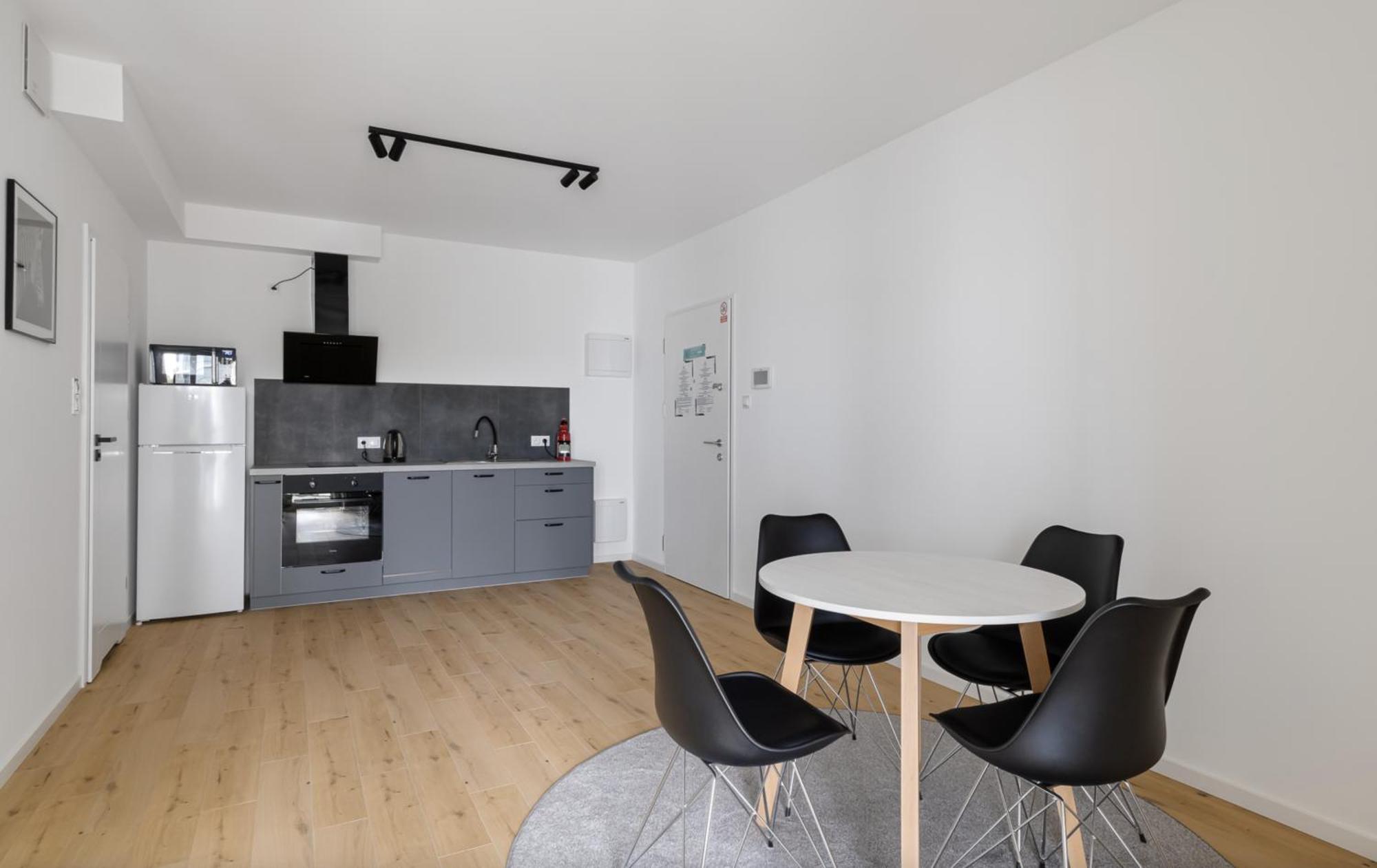 Poznan Apartments Towarowa Bagian luar foto