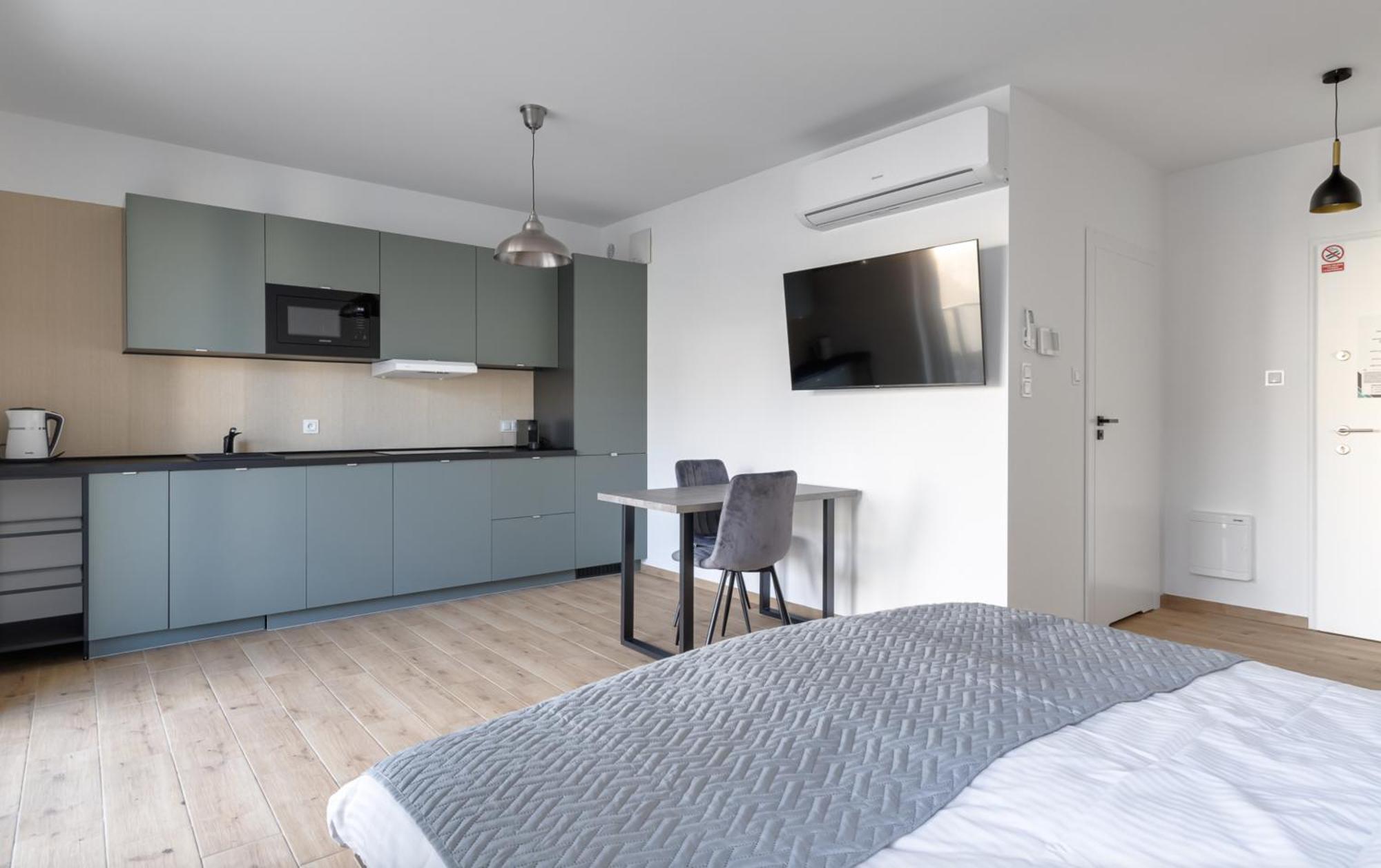 Poznan Apartments Towarowa Bagian luar foto